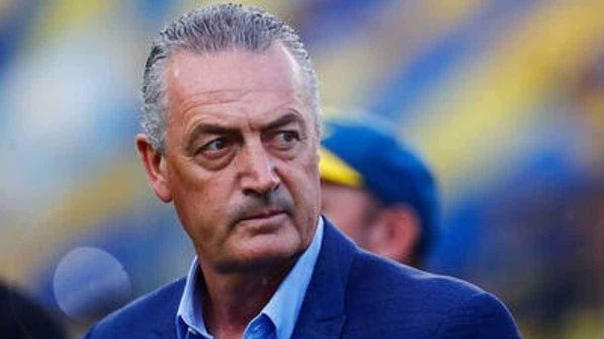 Vasco faz proposta por Gustavo Alfaro, ex-técnico da seleção do Equador