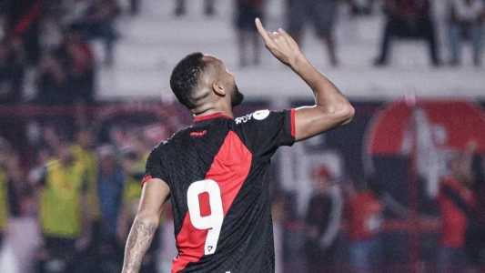 Gustavo Coutinho, atacante do Atlético-GO
