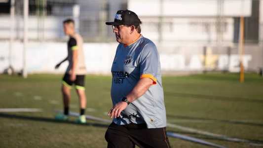 Guto Ferreira assumiu em junho e já fez sete jogos no comando do Ceará pela Série B