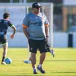 Ceará recebe o ABC pressionado por torcida na Série B do Brasileiro