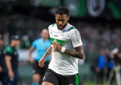Júnior Brumado chegou ao Coritiba em julho do ano passado
