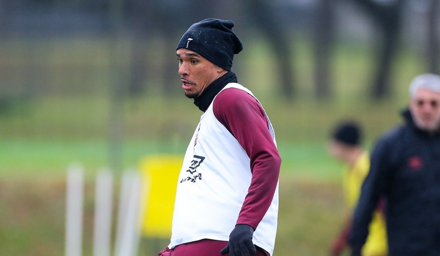 Luiz Fernando tem lesão confirmada e desfalca Athletico-PR; veja previsão de retorno