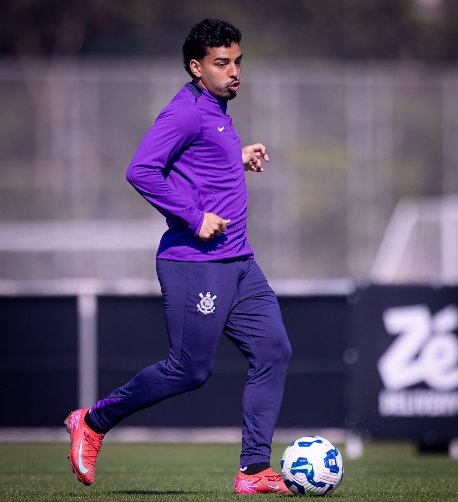 Corinthians encaminha renovação contratual de Matheus Bidu; veja detalhes