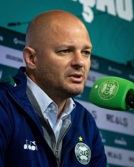 William Thomas, Head esportivo do Coritiba, concedeu entrevista nesta segunda-feira (28)