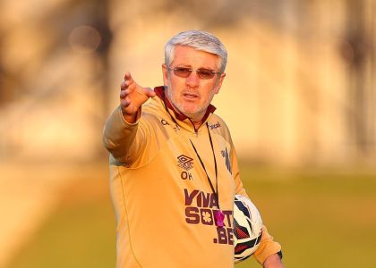 Odair Hellmann prepara Athletico-PR para encarar o América