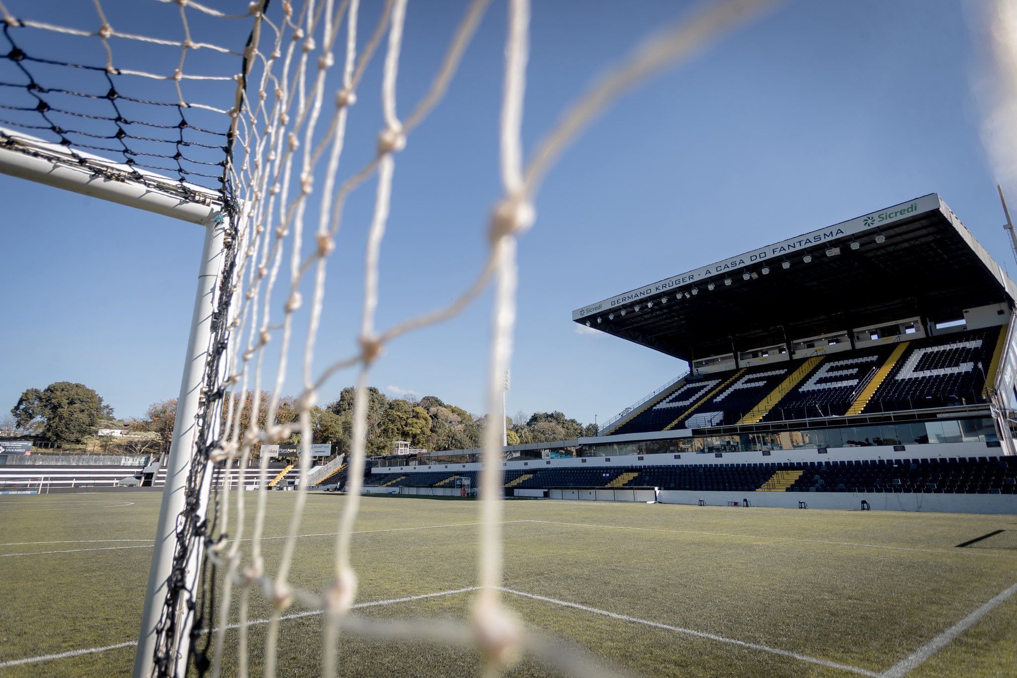 Escalações de Operário e Atlético-GO: times estão definidos para jogo pela Série B