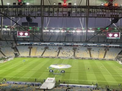 Fluminense e Palmeiras se encaram no Maracanã