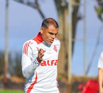 Gabriel Mercado deve voltar aos gramados após 10 meses