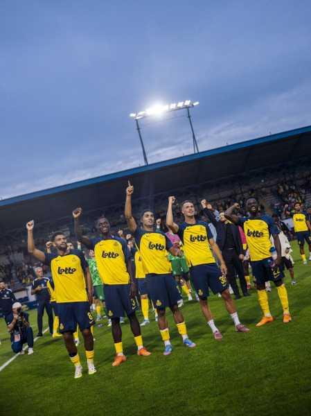 Union Saint-Gilloise, da Bélgica, irá repetir uniforme titular da última temporada
