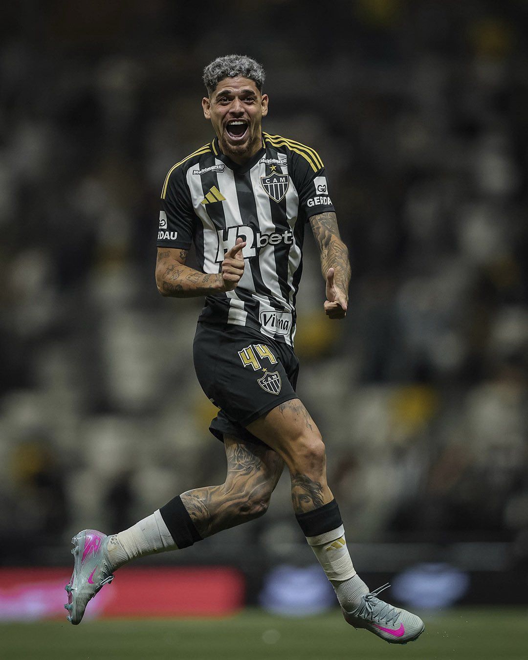 Atlético anuncia venda de Rubens ao futebol russo e manda recado ao 'cria'
