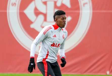 Vitão fará dupla ou trio de zaga do Inter com Victor Gabriel e Gabriel Mercado