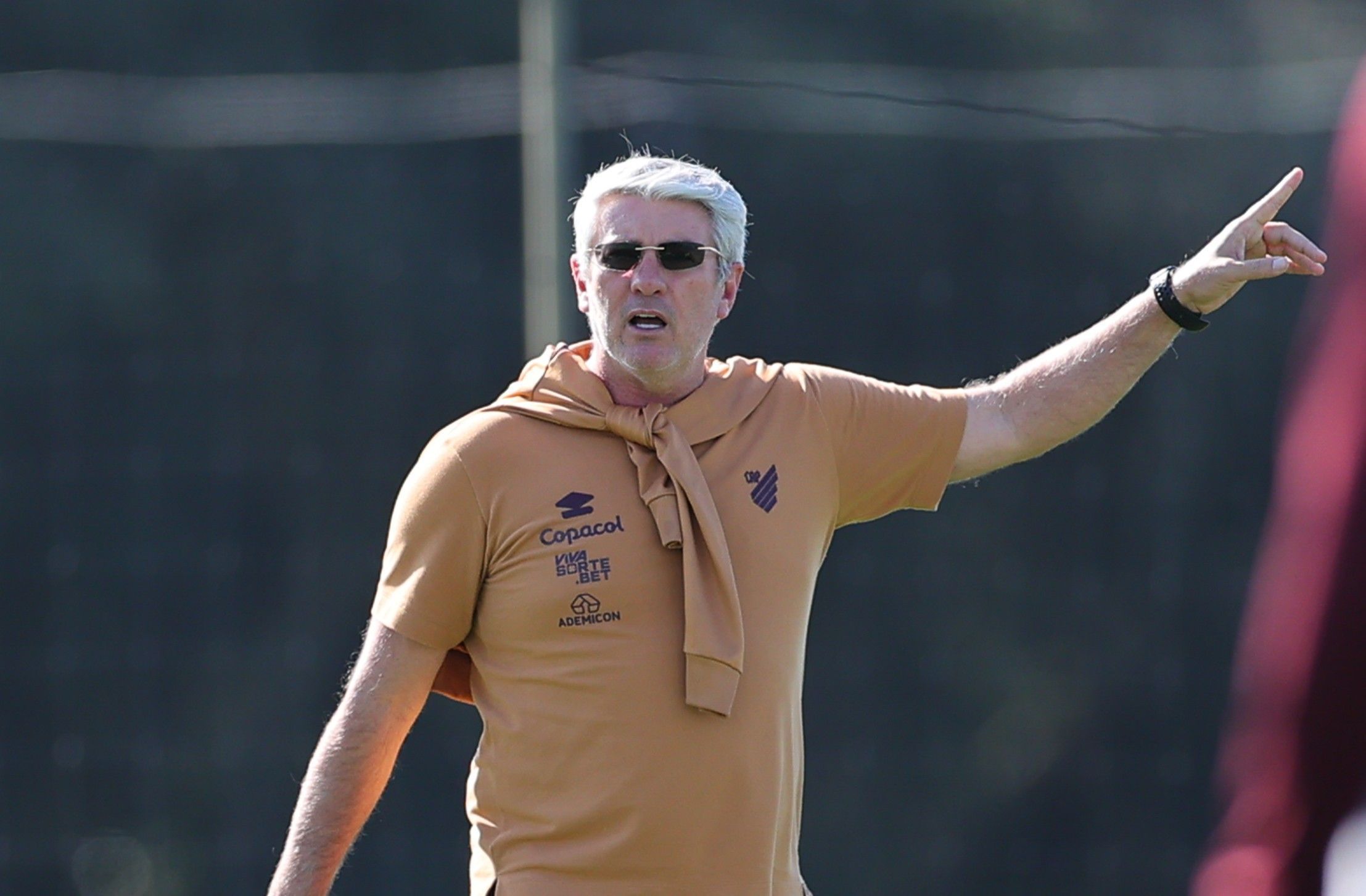 Escalação do Athletico-PR: as opções de Odair para encarar Paysandu pela Série B