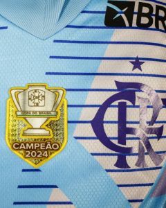 O técnico Filipe Luís definiu o time do Flamengo que enfrentará o Atlético