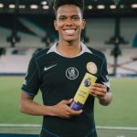 Ex-Palmeiras, Estêvão ganha música da torcida do Chelsea inspirada em hit de 1975