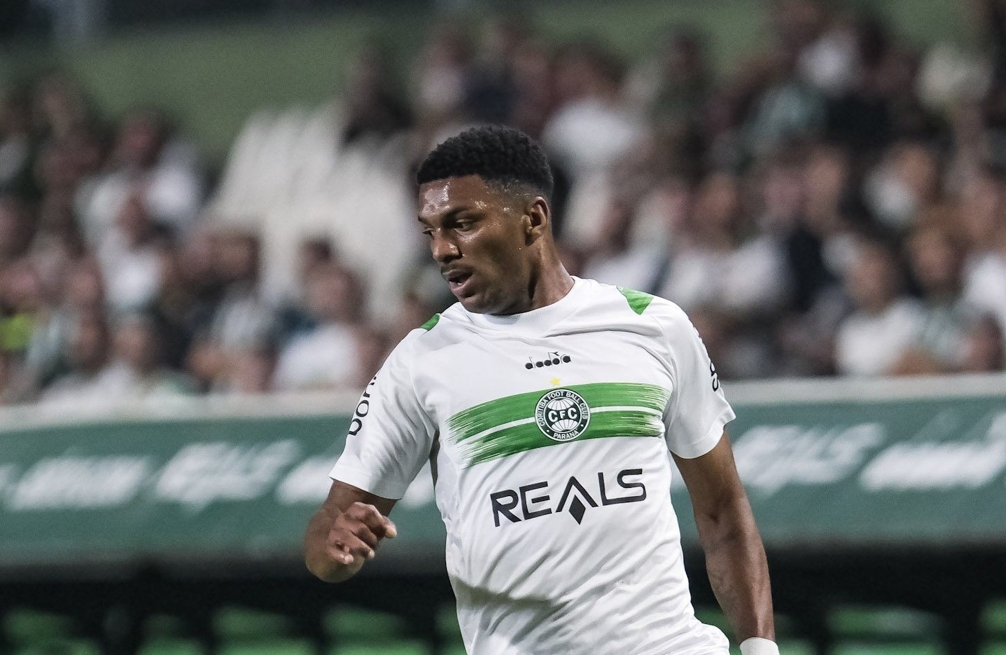 Coritiba empresta atacante a clube uruguaio; veja detalhes