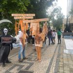 Familiares de vítimas de Brumadinho protestam contra habeas corpus para ex-presidente da Vale