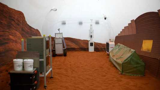 O habitat, chamado Mars Dune Alpha, foi revelado na terça-feira e está localizado nas instalações de pesquisa do Centro Espacial Johnson da Nasa, em Houston, Texas