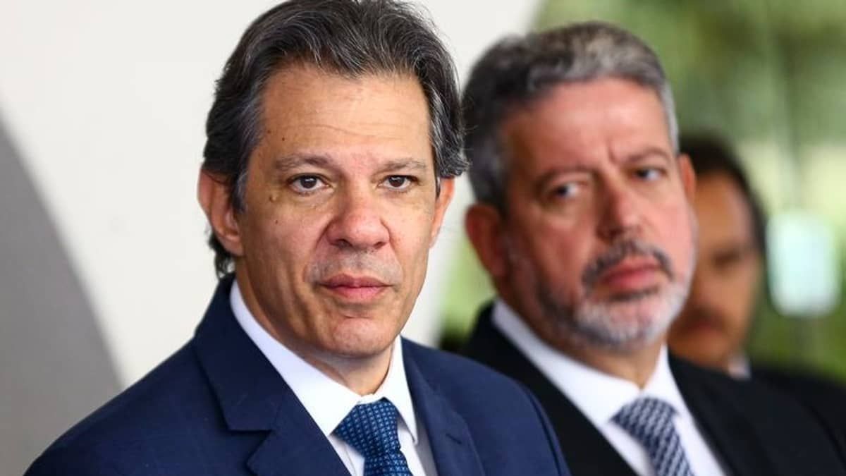 Haddad e Padilha marcam reunião com líderes do Congresso Nacional