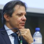 Em universidade, Haddad ouve críticas ao marco fiscal e sinaliza à educação: 'Não mudei de lado, só de prédio'