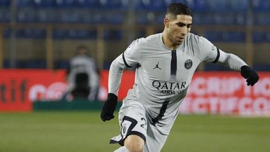 Hakimi participou dos treinos do PSG nesta sexta-feira (3)