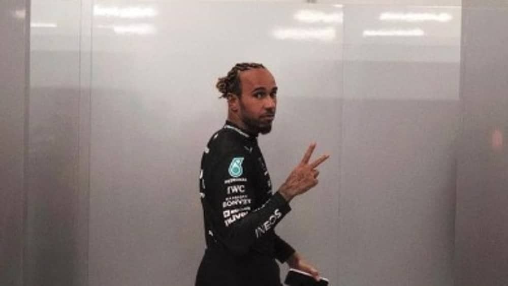 Hamilton desmente suposto contato buscando vaga na Red Bull
