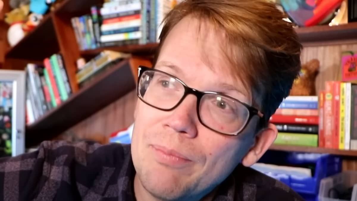 Hank Green, irmão do autor de 'A Culpa É das Estrelas', revela estar com câncer