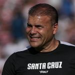 Valorizado no Santa Cruz, Harlei Menezes recebe sondagens para 2026