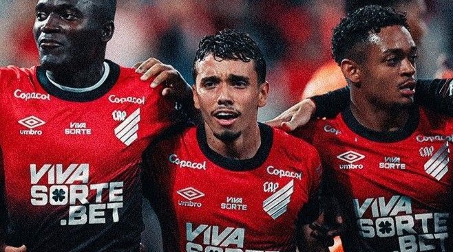 Veja o que disse Felipe Chiqueti após goleada do Athletico-PR sobre o Foz do Iguaçu