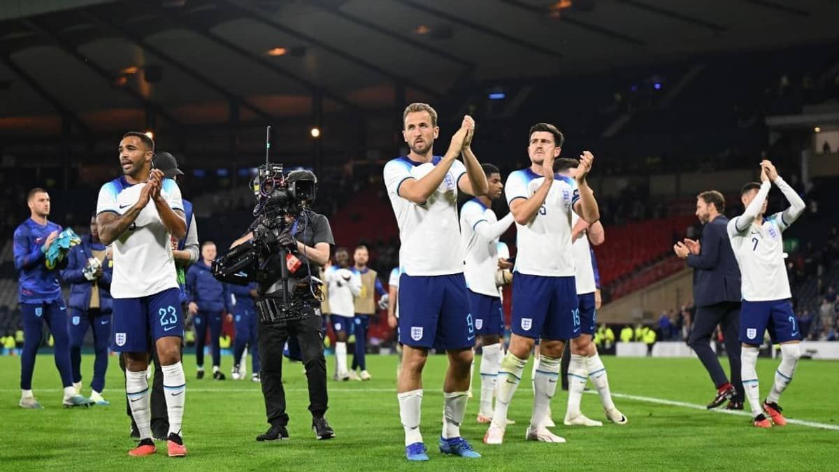 Inglaterra domina jogo e vence Escócia em partida amistosa na Europa