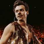Harry Styles abandona hiato e anuncia álbum novo para 2026