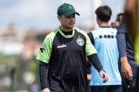 Com problemas, Seabra prepara Coritiba para encarar o Santos pelo Brasileiro