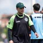As opções de Seabra no Coritiba para duelo com Operário pela semi do Paranaense