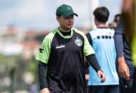 Com problemas, Seabra prepara Coritiba para encarar o Santos pelo Brasileiro