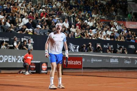 Ignacio Buse está na semifinal do Rio Open