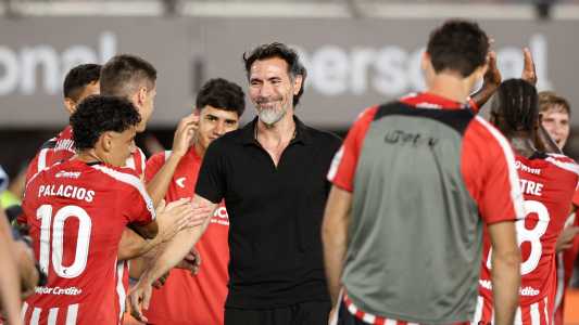 Eduardo Domínguez se despediu do Estudiantes na sexta-feira (20)