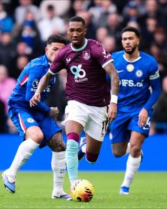 Chelsea e Burnley ficaram apenas no empate neste sábado (21)