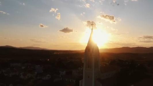 Os termômetros chegaram a 44,8°C, em Araçuaí (MG), nesse domingo (19)