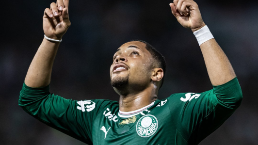 Vitor Roque, atacante do Palmeiras, em jogo do Paulistão