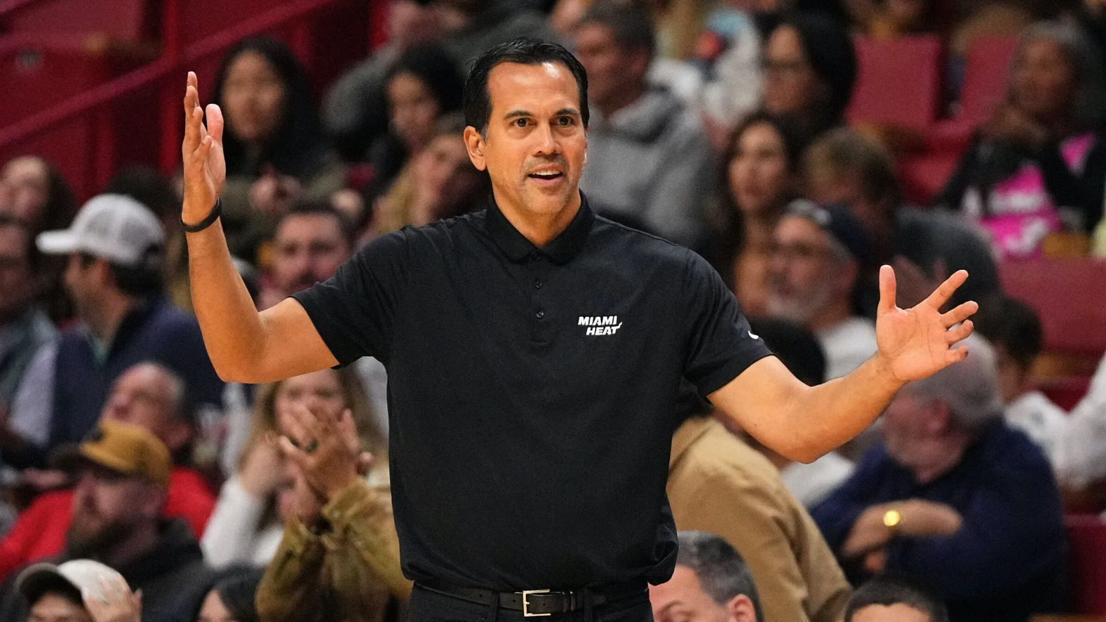NBA: Miami Heat oferece maior contrato da história para renovar com atual técnico