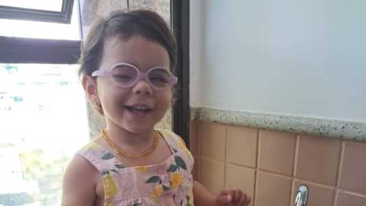Helena foi submetida a duas cirurgias no cérebro em 2023