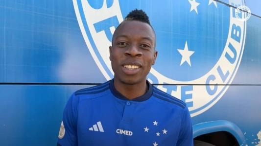 Helibelton Palacios rasgou elogios ao novo clube na Toca da Raposa II