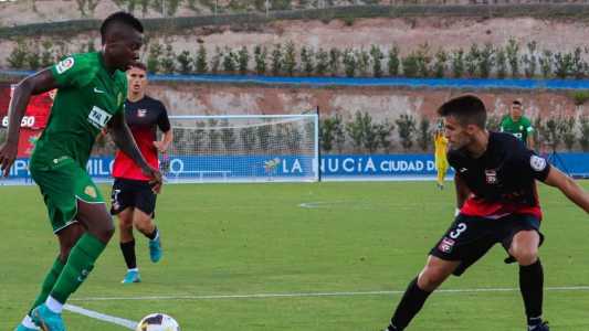 Helibelton Palacios ficou no Elche-ESP entre 2021 e 2023