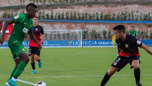 Helibelton Palacios ficou no Elche-ESP entre 2021 e 2023