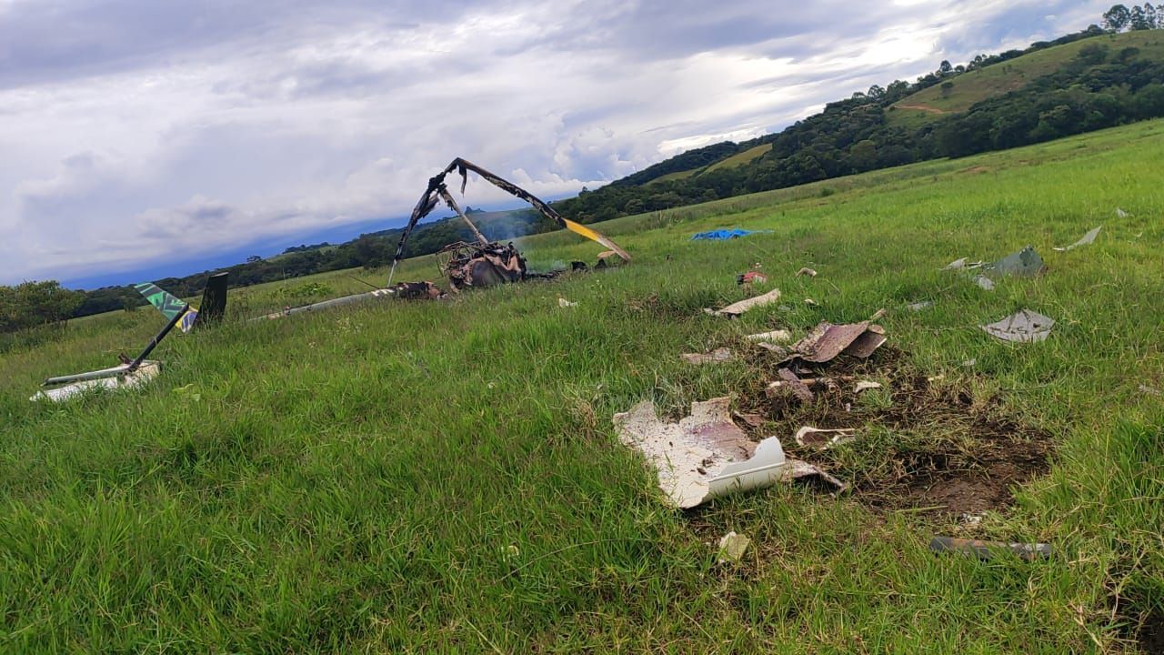 Queda de helicóptero mata 3 pessoas em Cruzília