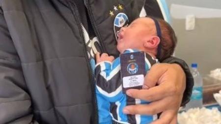 Heloisa Weber Lopes, de 20 dias, foi inscrita no programa de sócio do Grêmio