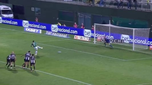 Henrique Dourado bateu pênalti contra o ABC para fora