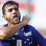 Cruzeiro estuda contratação de atacante Henrique Dourado