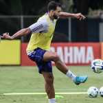 Cruzeiro recebe autorização da Fifa para escalar Henrique Dourado