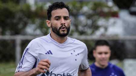 Henrique Dourado fez contrato de produtividade com o Cruzeiro