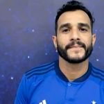 Ídolo do Cruzeiro manda mensagem de apoio a Henrique Dourado: 'Boa sorte'